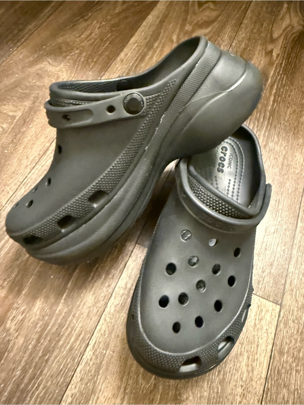 CROCS crush Platform Crocks in Black